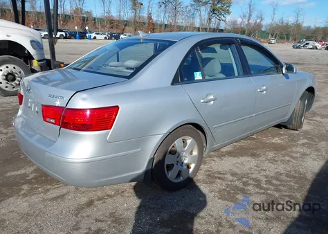 2009 Hyundai Sonata Gls z USA, uszkodzony, nr VIN 5NPET46C89H526253